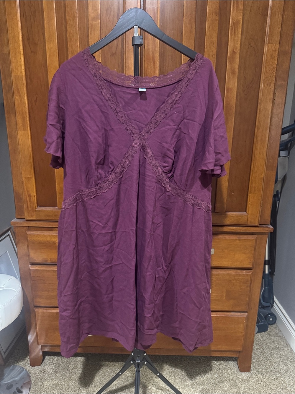 Women's Lace-Trim V-Neck Dress in Deep Plum